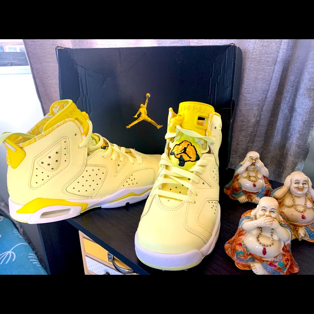 Jordan Shoes - Picture 2 of 4